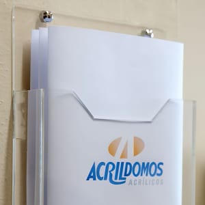 Porta Flyer de Parede